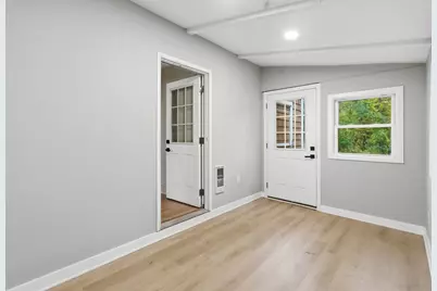 83 Thurlow St, Georgetown, MA 01833 - Photo 10