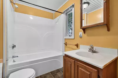 9 Fulton St, Fitchburg, MA 01420 - Photo 14