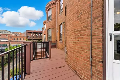 33 Mattoon St #2, Springfield, MA 01105 - Photo 2