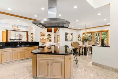8 Hawk Hill Ln, Ipswich, MA 01938 - Photo 8