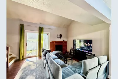 197 Lake St #15, Weymouth, MA 02189 - Photo 2