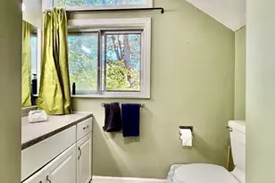197 Lake St, Weymouth, MA 02189 - Photo 16
