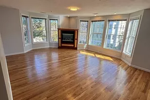 571 Freeport St, Boston, MA 02122 - Photo 10