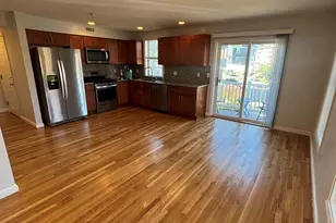 571 Freeport St, Boston, MA 02122 - Photo 8