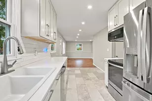 5 White Pine Ln, Kingston, MA 02364 - Photo 4