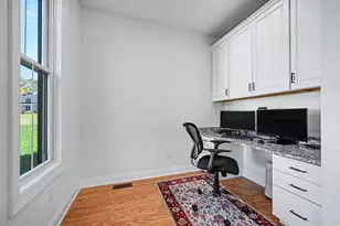26 Whalen Rd, Hopkinton, MA 01748 - Photo 14