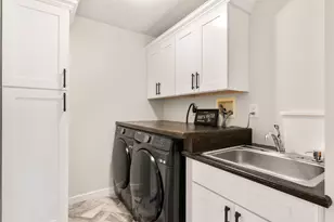 23 Falcon Ridge Dr, Hopkinton, MA 01748 - Photo 24