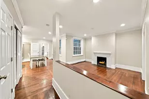 61 W Cedar St, Boston, MA 02114 - Photo 18