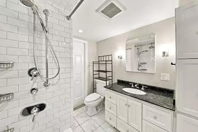 61 W Cedar St #1, Boston, MA 02114 - Photo 8