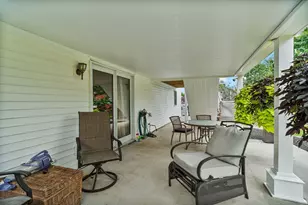 8 Oriole Dr, Agawam, MA 01030 - Photo 34