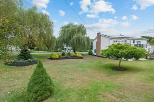 8 Oriole Dr, Agawam, MA 01030 - Photo 40