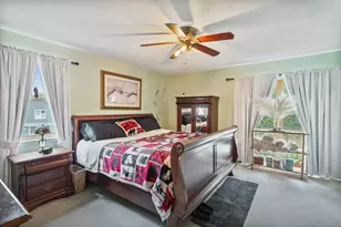 8 Oriole Dr, Agawam, MA 01030 - Photo 16