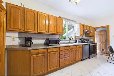 83 Desoto Rd, Boston, MA 02132 - Photo 14