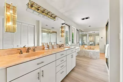 692 Wolf Swamp Rd, Longmeadow, MA 01106 - Photo 24