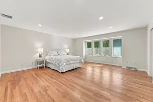 692 Wolf Swamp Rd, Longmeadow, MA 01106 - Photo 22