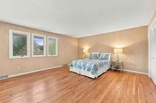 692 Wolf Swamp Rd, Longmeadow, MA 01106 - Photo 26