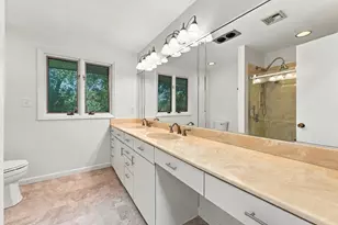 692 Wolf Swamp Rd, Longmeadow, MA 01106 - Photo 28