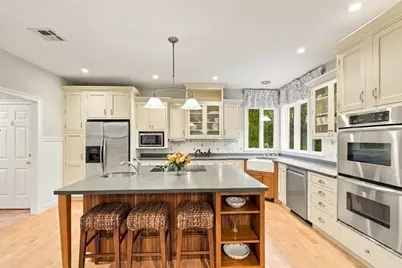 30 Juniper Rd, Upton, MA 01568 - Photo 4