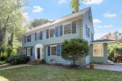 6 Prentiss Lane, Belmont, MA 02478 - Photo 2
