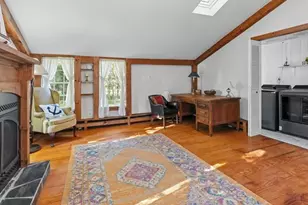 1015 Hortonville Rd, Swansea, MA 02777 - Photo 8