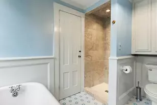 1015 Hortonville Rd, Swansea, MA 02777 - Photo 12