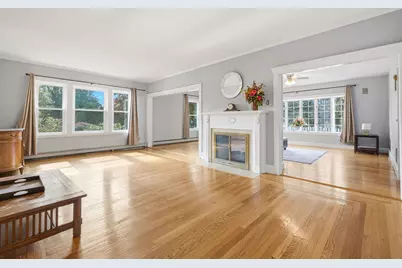 25 Commonwealth Ave, Attleboro, MA 02703 - Photo 14