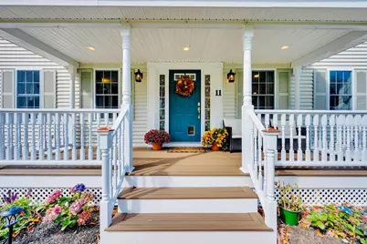 11 Valley View Cir, Rutland, MA 01543 - Photo 4