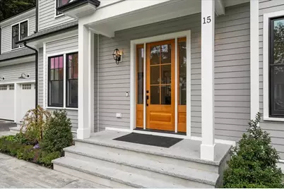 15 Lafayette Cir, Wellesley, MA 02482 - Photo 2