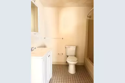 484 Western Ave #B3, Lynn, MA 01902 - Photo 2