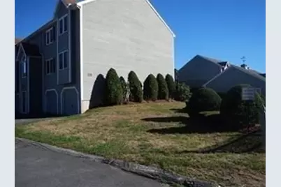 64 Tennis Plaza Rd #2, Dracut, MA 01826 - Photo 2