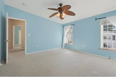16 Robert Rd, Plainville, MA 02762 - Photo 6