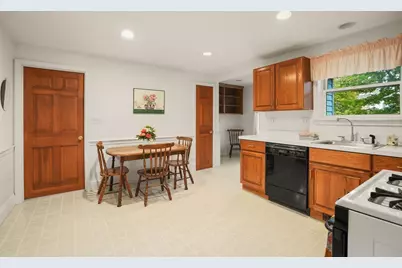 82-84 Cottage, Norwood, MA 02062 - Photo 14