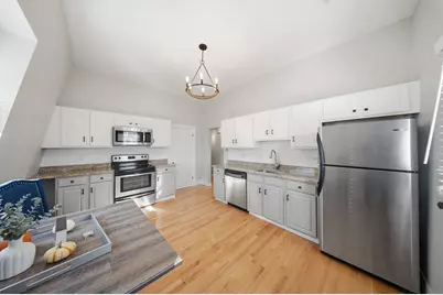 26 Lincoln St #6, Somerville, MA 02145 - Photo 2