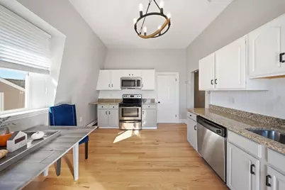 26 Lincoln St #6, Somerville, MA 02145 - Photo 4