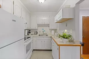 624 Hyde Park Ave, Boston, MA 02131 - Photo 8