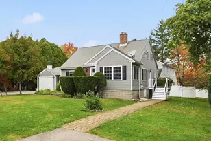 6 Dixfield Rd, Worcester, MA 01606 - Photo 2