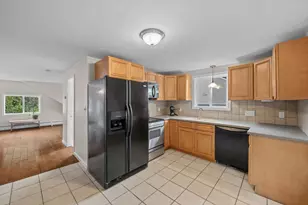 6 Dixfield Rd, Worcester, MA 01606 - Photo 16