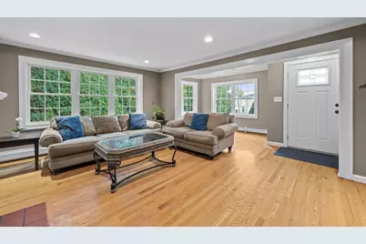6 Dixfield Rd, Worcester, MA 01606 - Photo 4