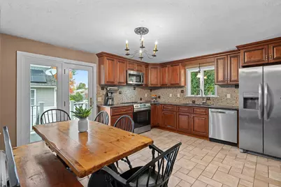 6 Dixfield Rd, Worcester, MA 01606 - Photo 6