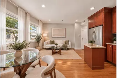 106 Walnut St #4, Somerville, MA 02145 - Photo 4