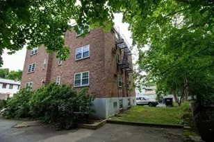 34 Clark St, Arlington, MA 02476 - Photo 6
