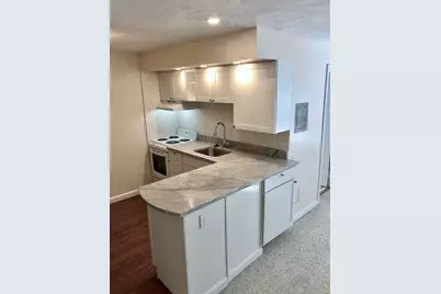 34 Clark St #10, Arlington, MA 02476 - Photo 4