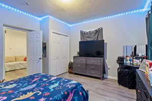 17 Winthrop St, Worcester, MA 01604 - Photo 30