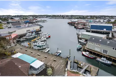 27 Commercial Street, Gloucester, MA 01930 - Photo 18