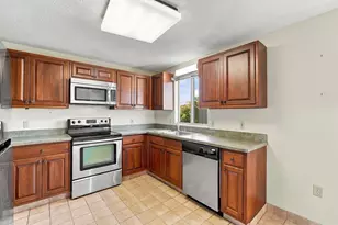 65 Lake Ave, Worcester, MA 01604 - Photo 10
