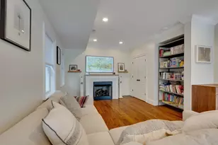 271 Gold St, Boston, MA 02127 - Photo 10
