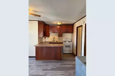212-218 Lowell St #3W, Fall River, MA 02721 - Photo 2