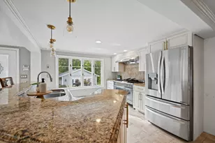 74 Little River Rd, Dartmouth, MA 02748 - Photo 16