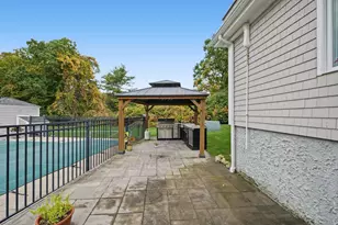 74 Little River Rd, Dartmouth, MA 02748 - Photo 6