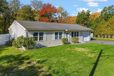 36 Meadowood Dr, Dartmouth, MA 02748 - Photo 18